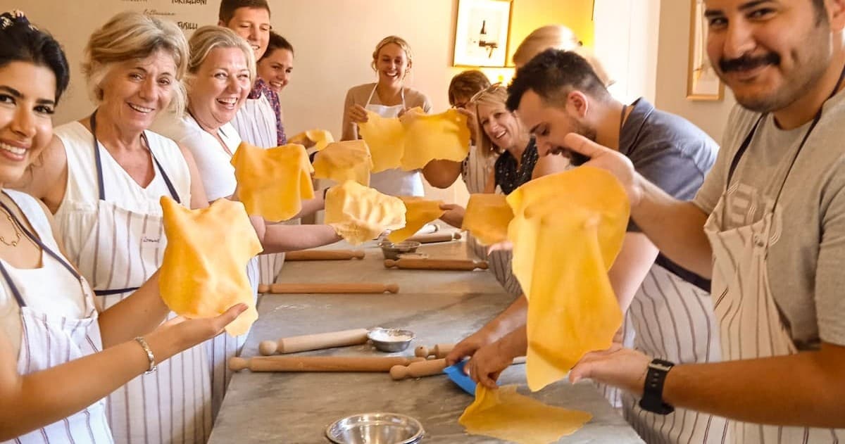 Make Fresh Pasta in Florence | Cooking Class in Firenze | Food Tour