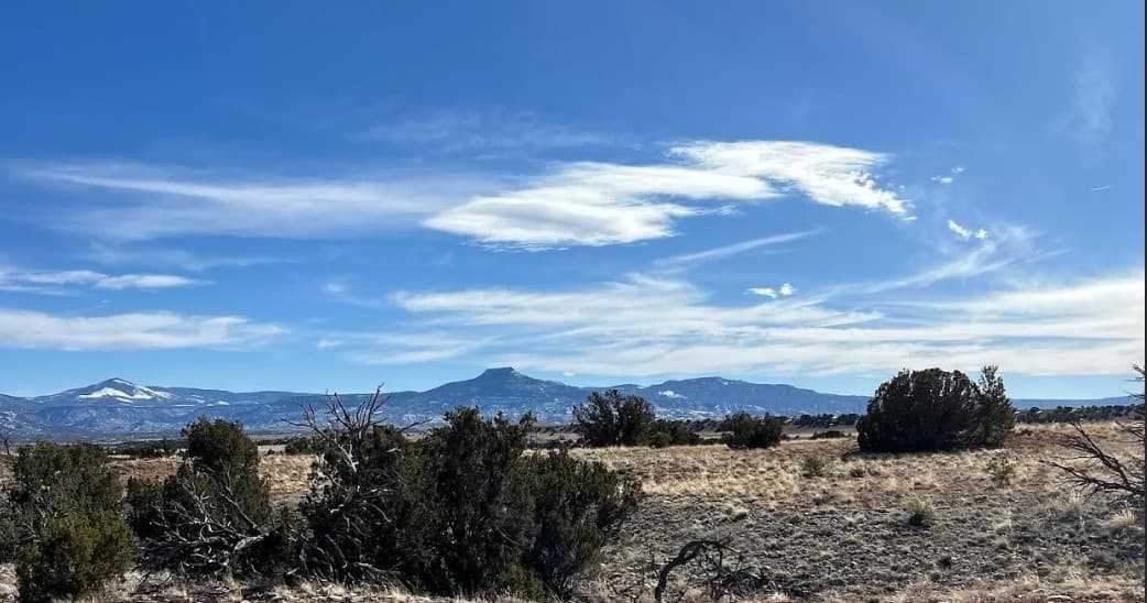 Desert Hiking & Geology at Ghost Ranch Guided Tour