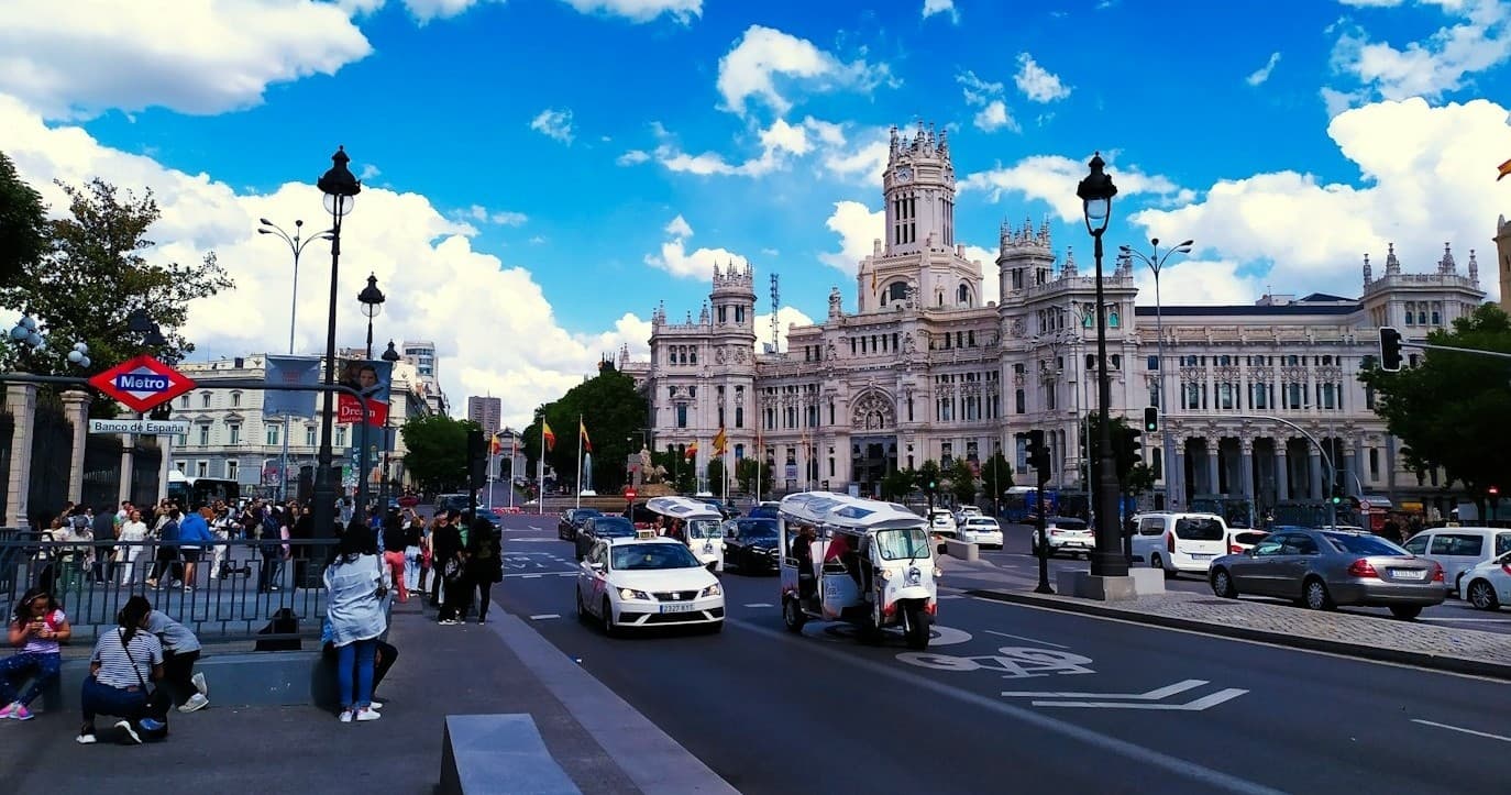 Madrid City Highlights by Tuk Tuk with GiroTukTuk