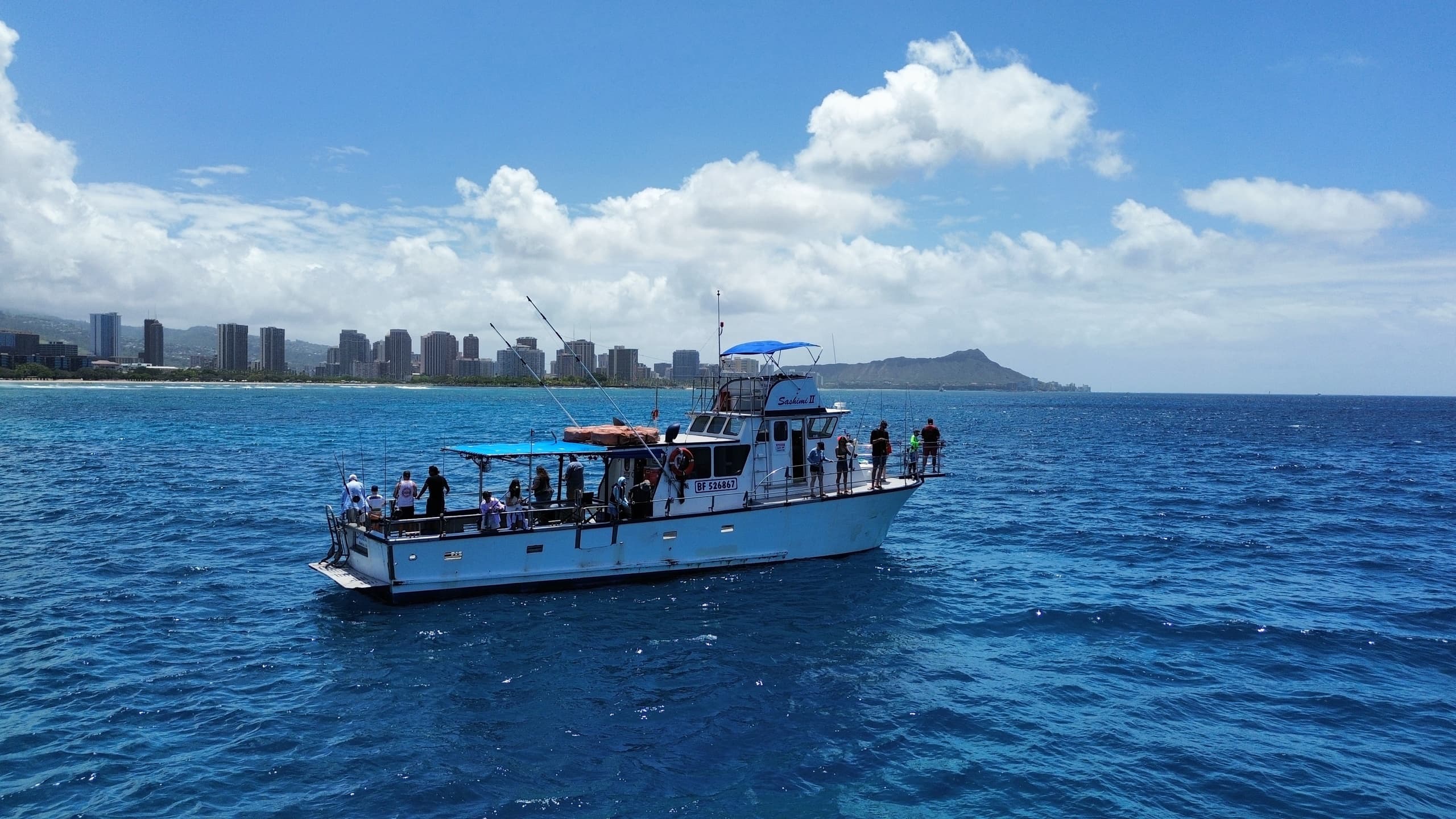 Bottom Fishing & Fireworks Cruise with Ohana Fun Fishing in Honolulu