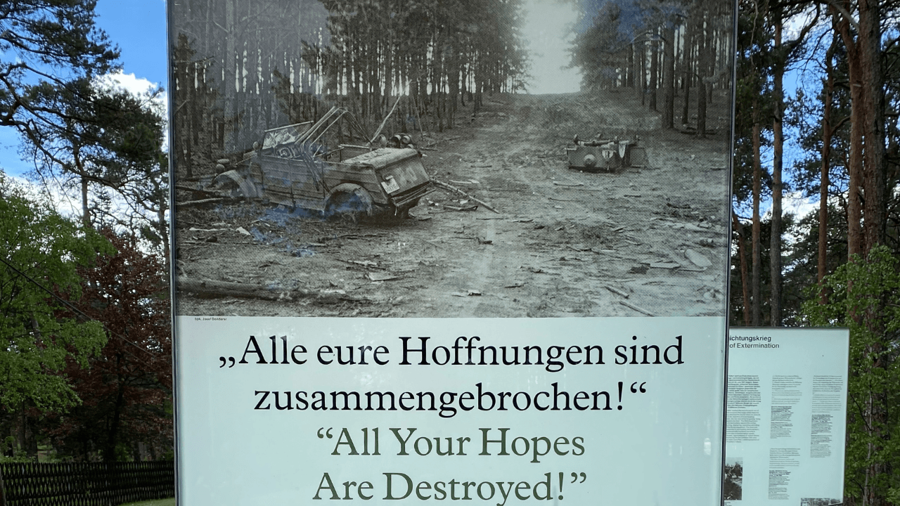 Historical Battlefield Tour with On the Front Tours in Berlin