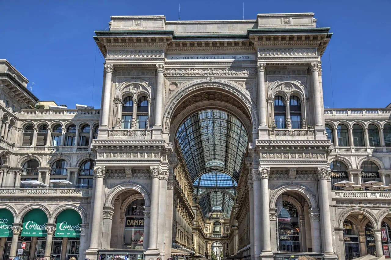 Discover Milan’s Liberty: Tour Milão e Art Noveau Walking Tour photo 1