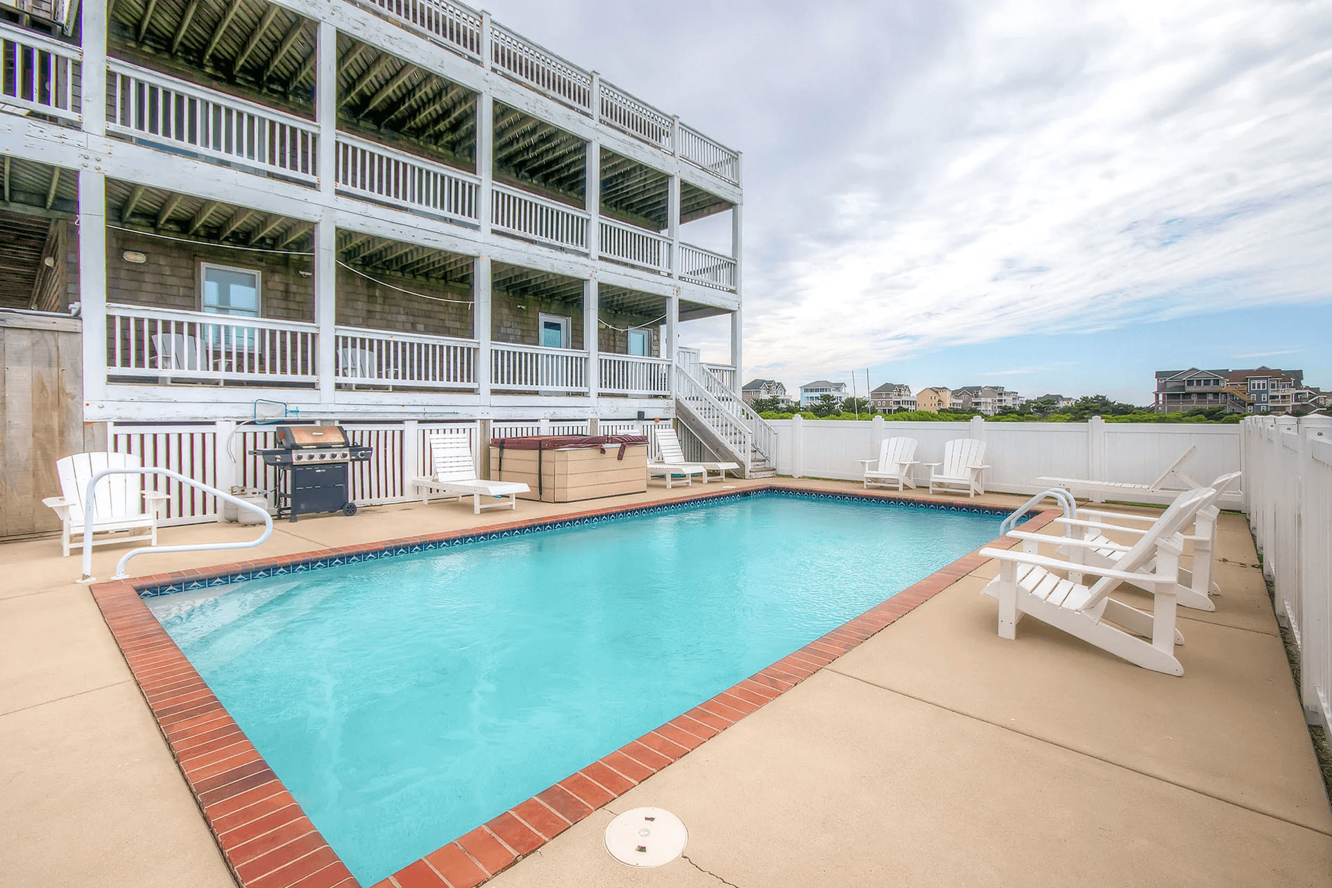 Experience the Ultimate Outer Banks Kiteboarding Retreat at House 1 Windy Daze