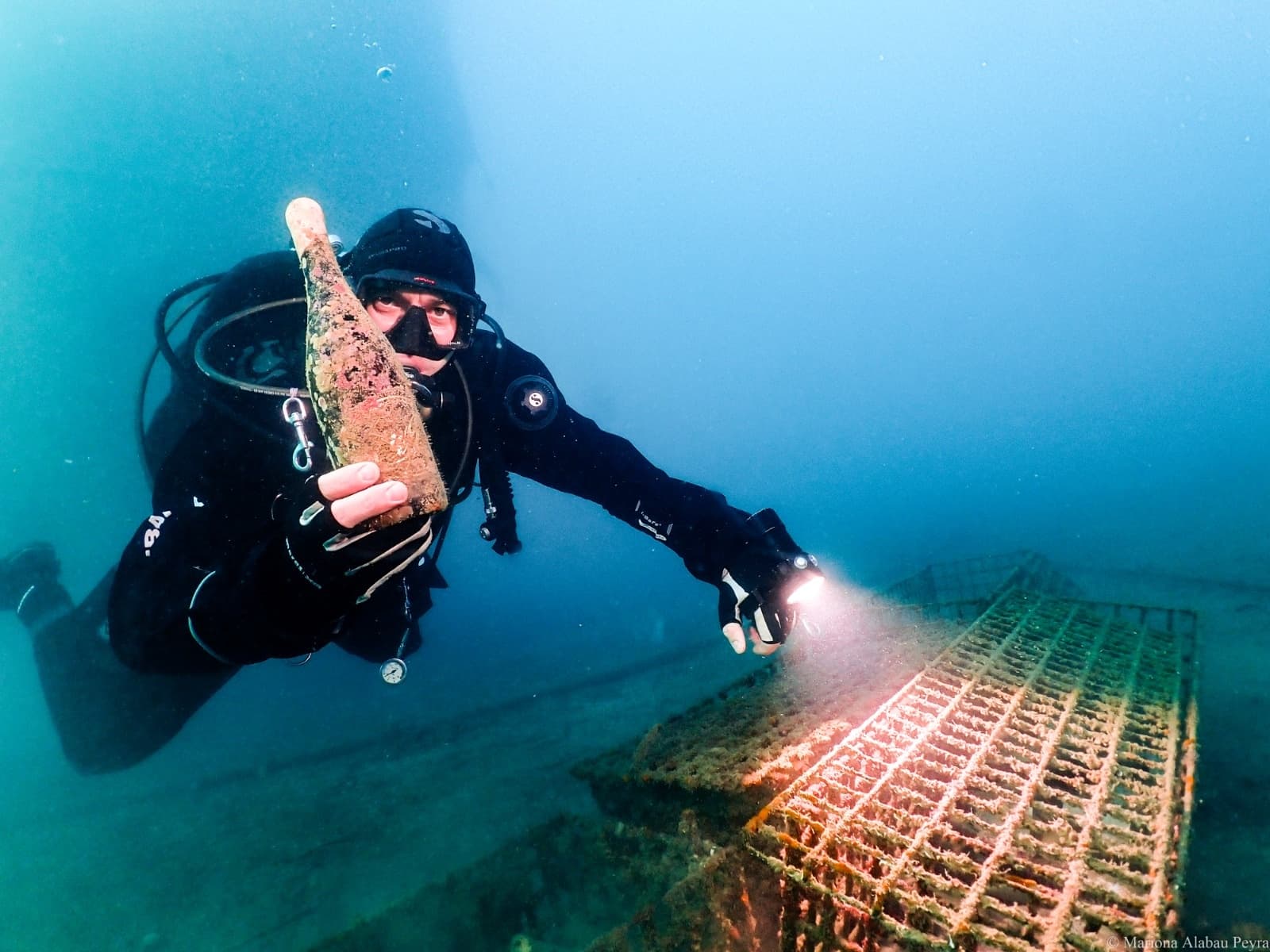 Sunset Sail and Submerged Wine Tasting at the Islas Medas photo 2