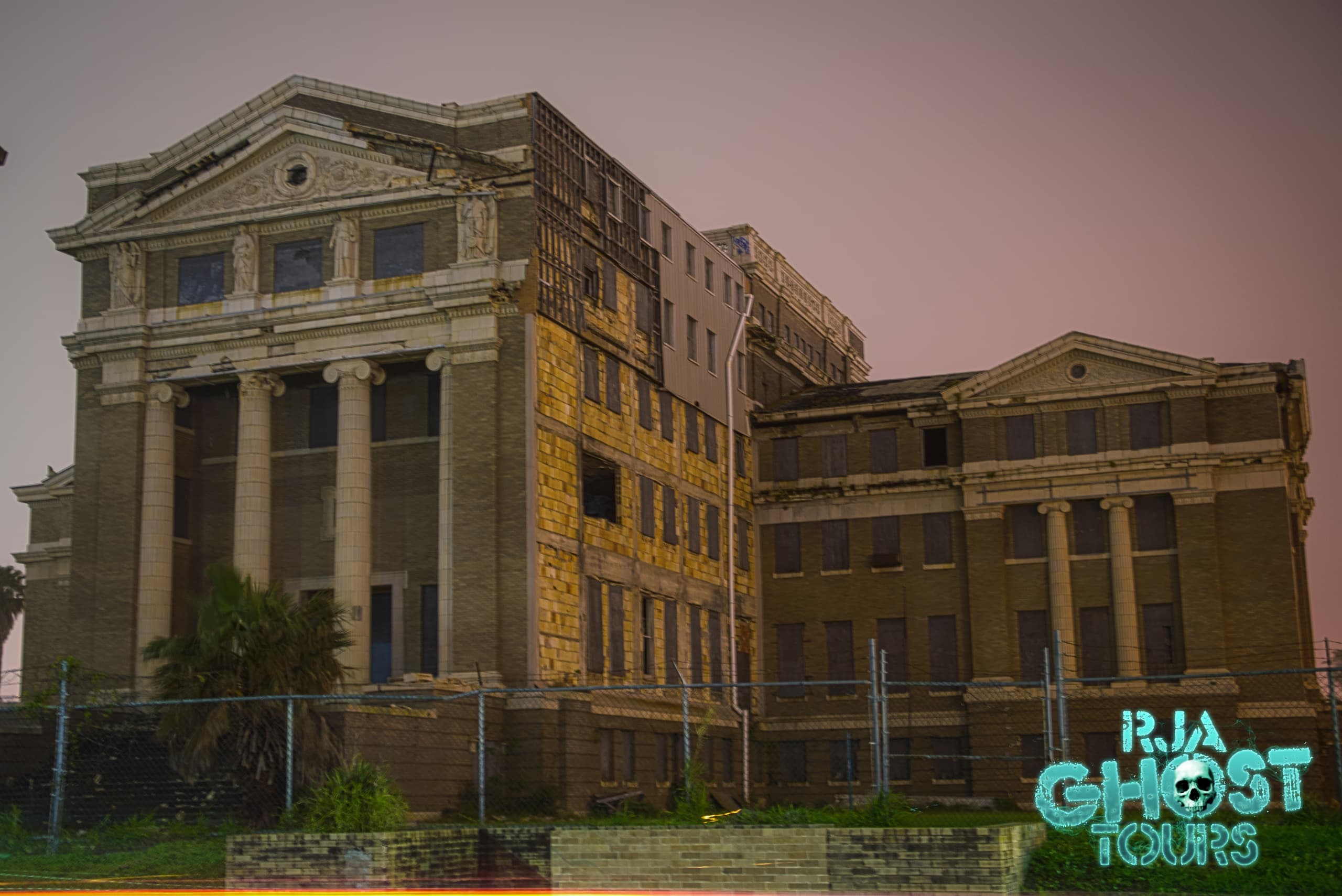 Ghost Walking Tour with RJA Ghost Tours in Corpus Christi
