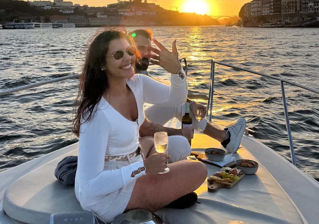 Romantic Sunset Yacht Cruise on the Douro: Private Luxury in Porto photo 2