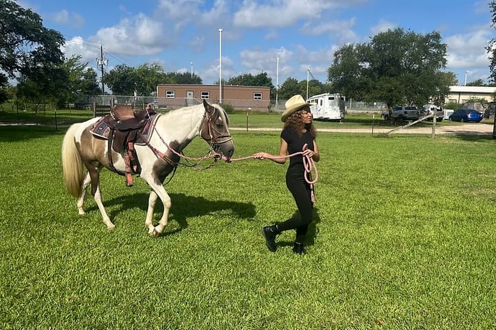 Discover the Pasture Game Ride: A Unique Horseback Experience in Houston’s Open Plains