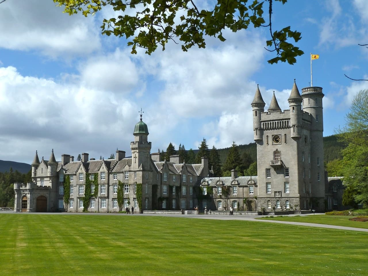 Land Adventures in Scottish Highlands with Balmoral & Pitlochry