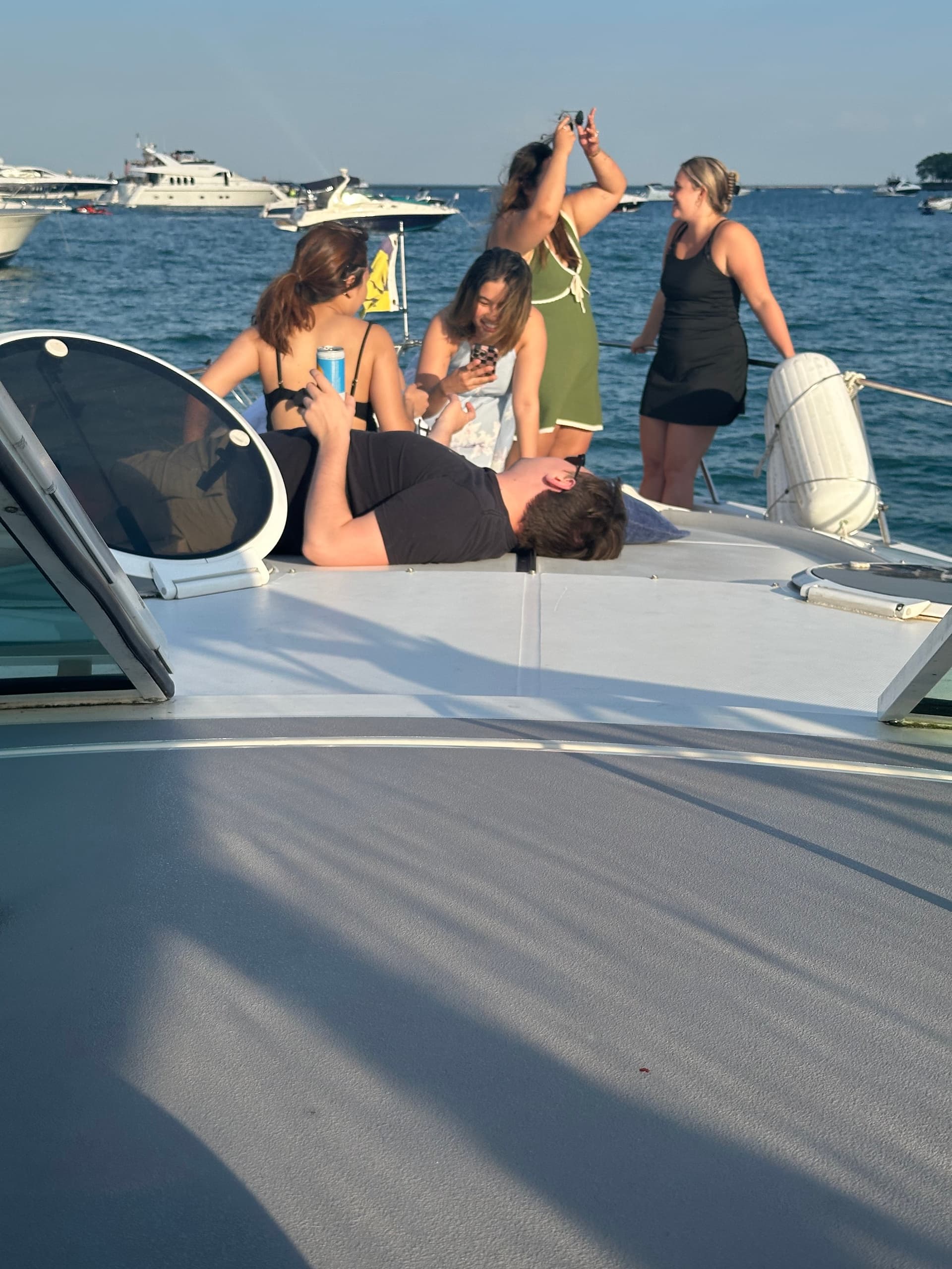 Lake Michigan Charters with Captain Doug Scroggins: 3-4 Hour Chicago Skyline Cruises photo 3