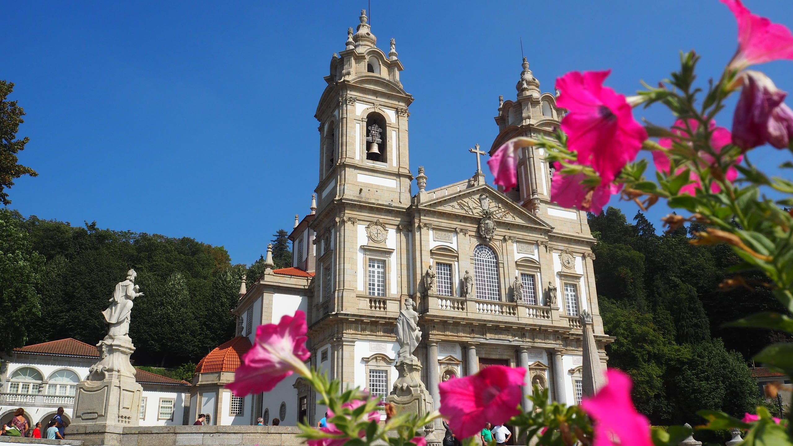 Historic Braga & Guimarães Tour by Your Tours