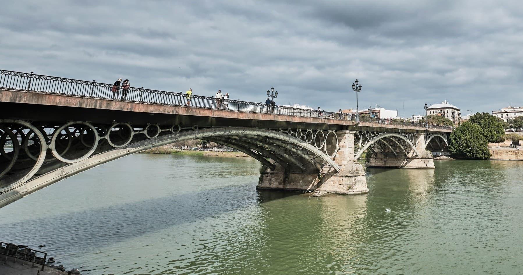 Discover Triana: A Free Walking Tour Through Sevilla’s Historic Riverside Neighborhood