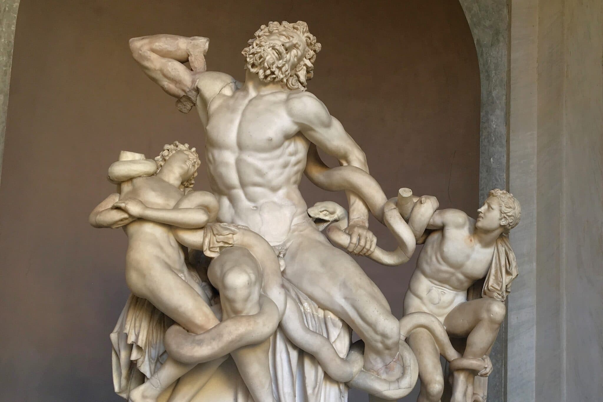 Skip-the-Line Vatican Museums & Sistine Chapel Express Tour — 2-Hour Private Guide in Roma photo 4