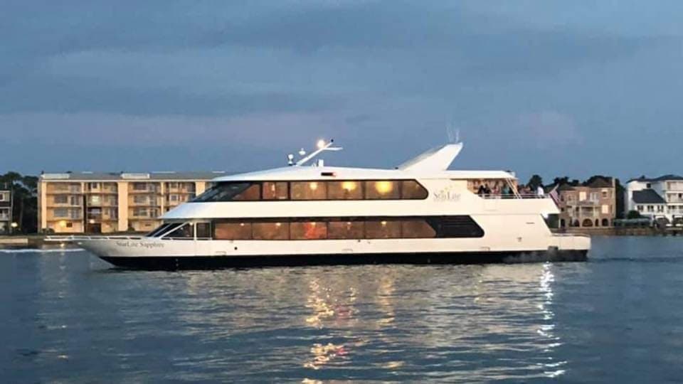 Water-Activities: StarLite Cruises Daytime Yacht Experience