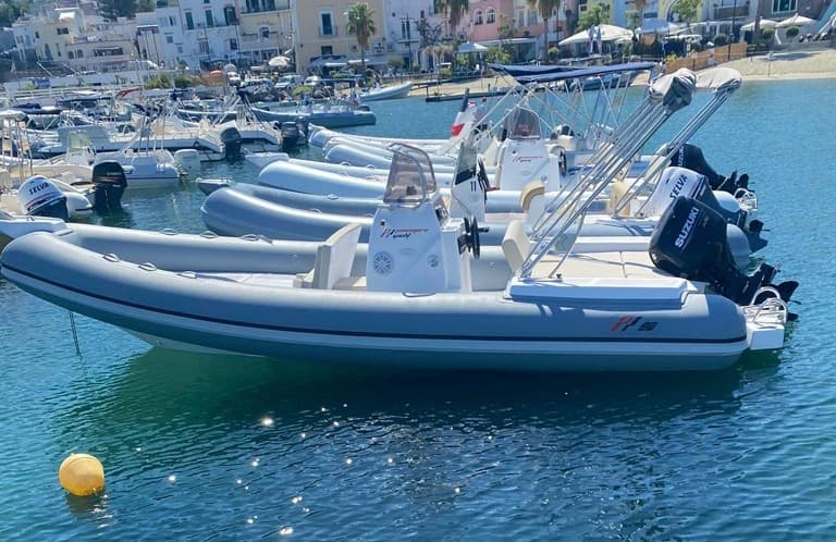 Panamera 630: Fast Comfortable Ischia Boat Charters from Forio