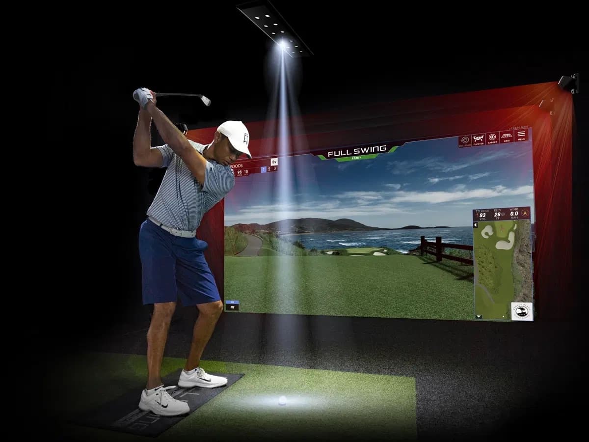 Mobile Golf Simulator Rental in Fond du Lac — All-Inclusive 4K Setup for Events photo 1