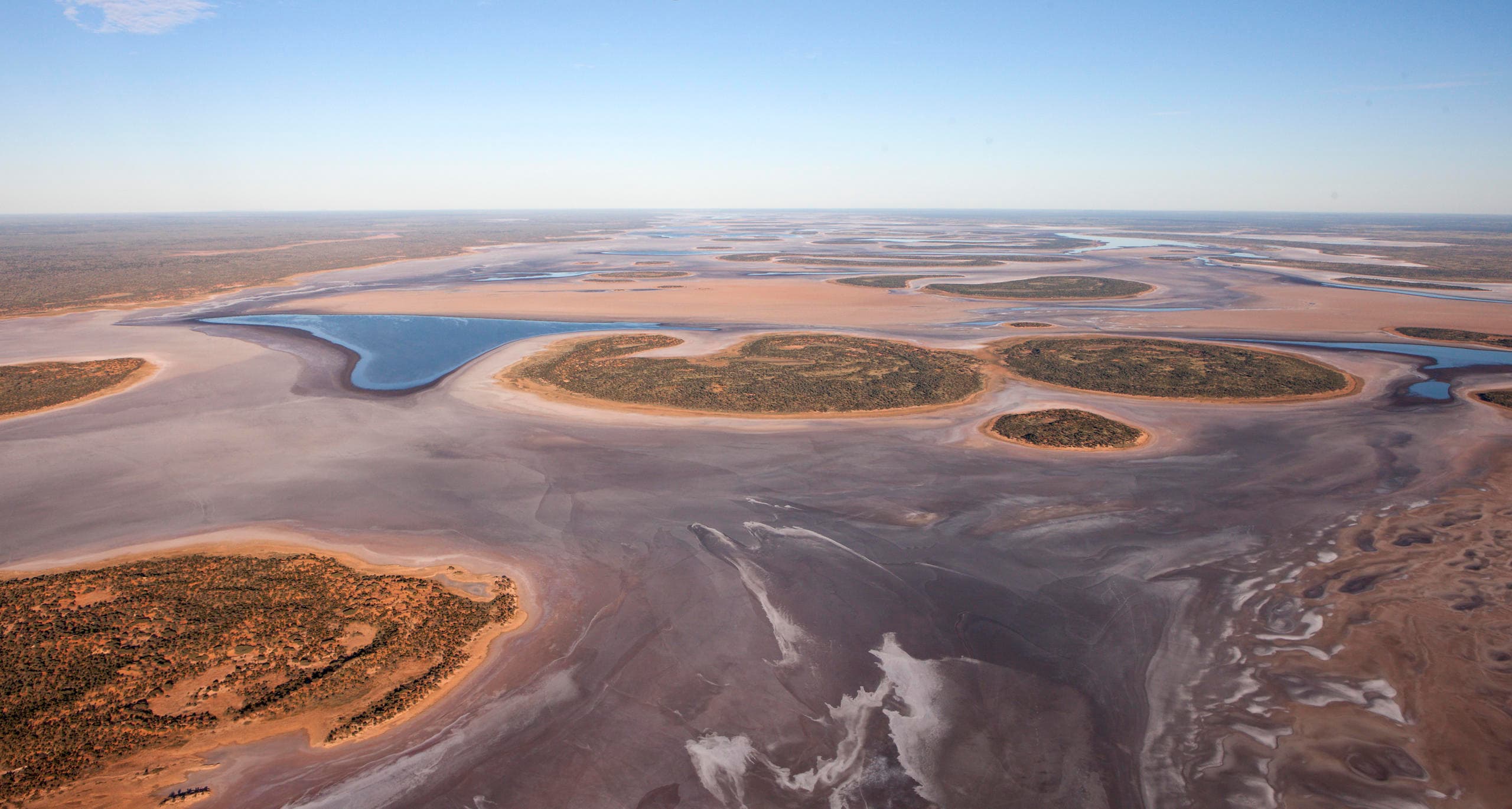 Desert Wildlife & Scenic Flight with Ayers Rock Helicopters