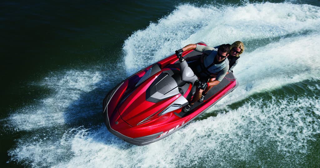 Water Activities & Jerry’s Majestic Marine: Lake Fun in [Location]