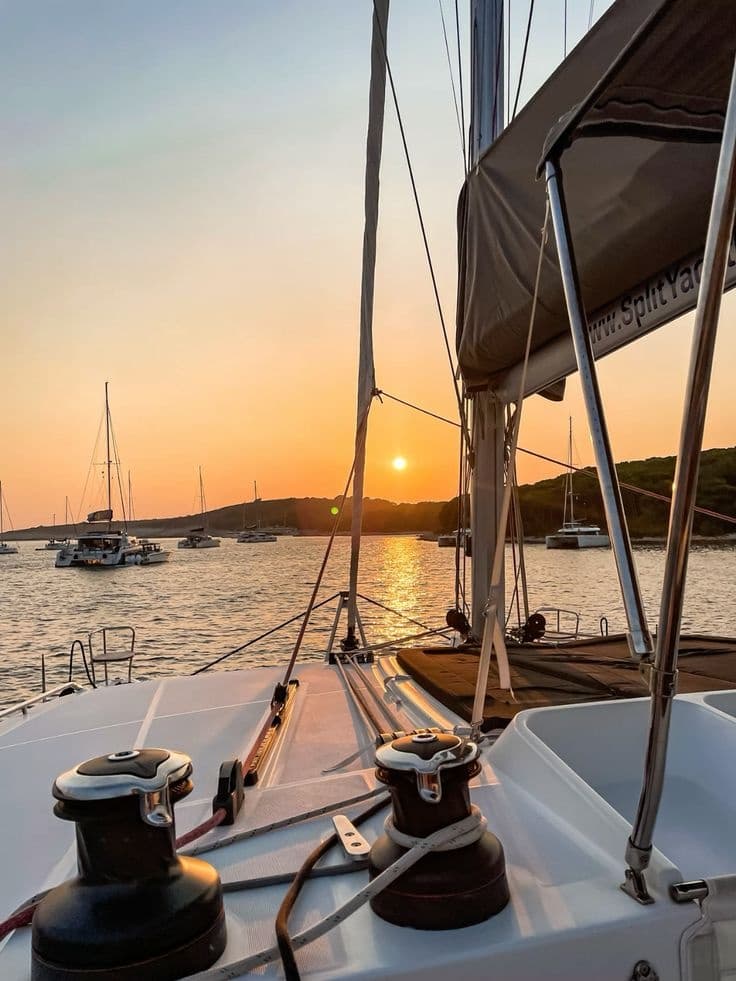 Barcelona Private Sunset Catamaran Cruise — Sunset Sailing Privado en Catamarán photo 2
