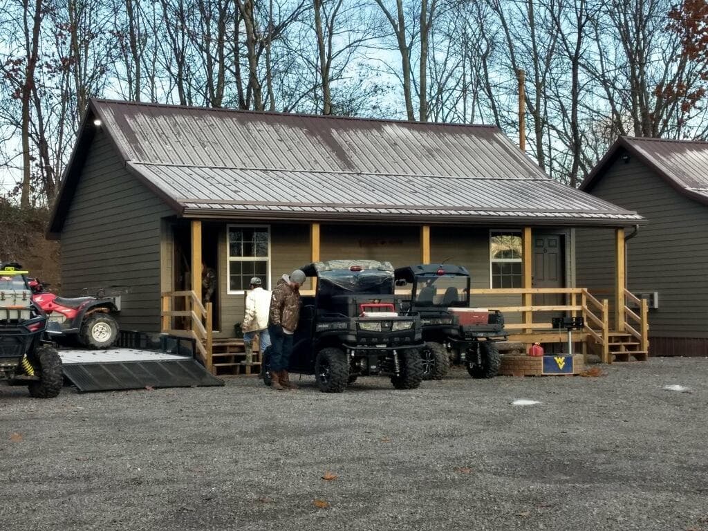 Cozy Cabin Retreat at Mantrip Lodge in Bluefield, WV: Your Gateway to Appalachian Outdoor Adventures
