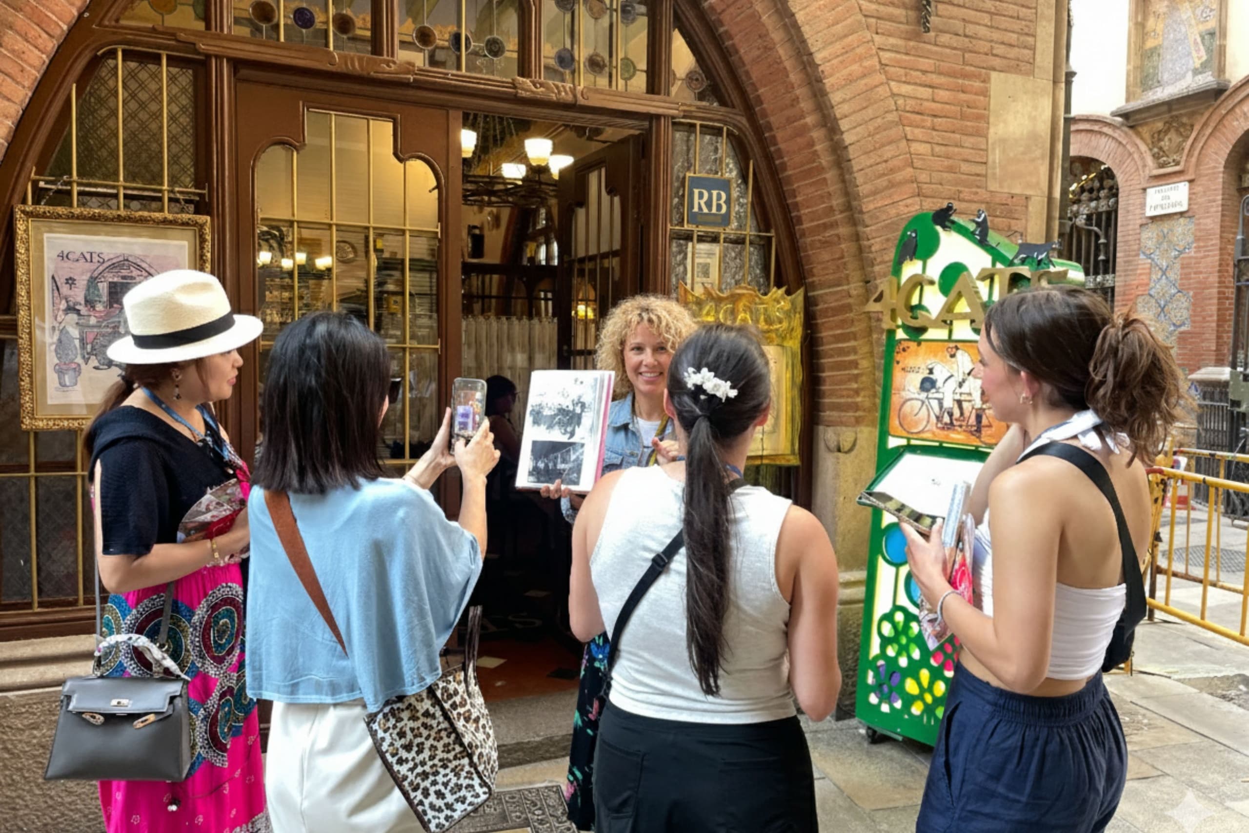 Picasso Walking Tour in Barcelona with Tectickets