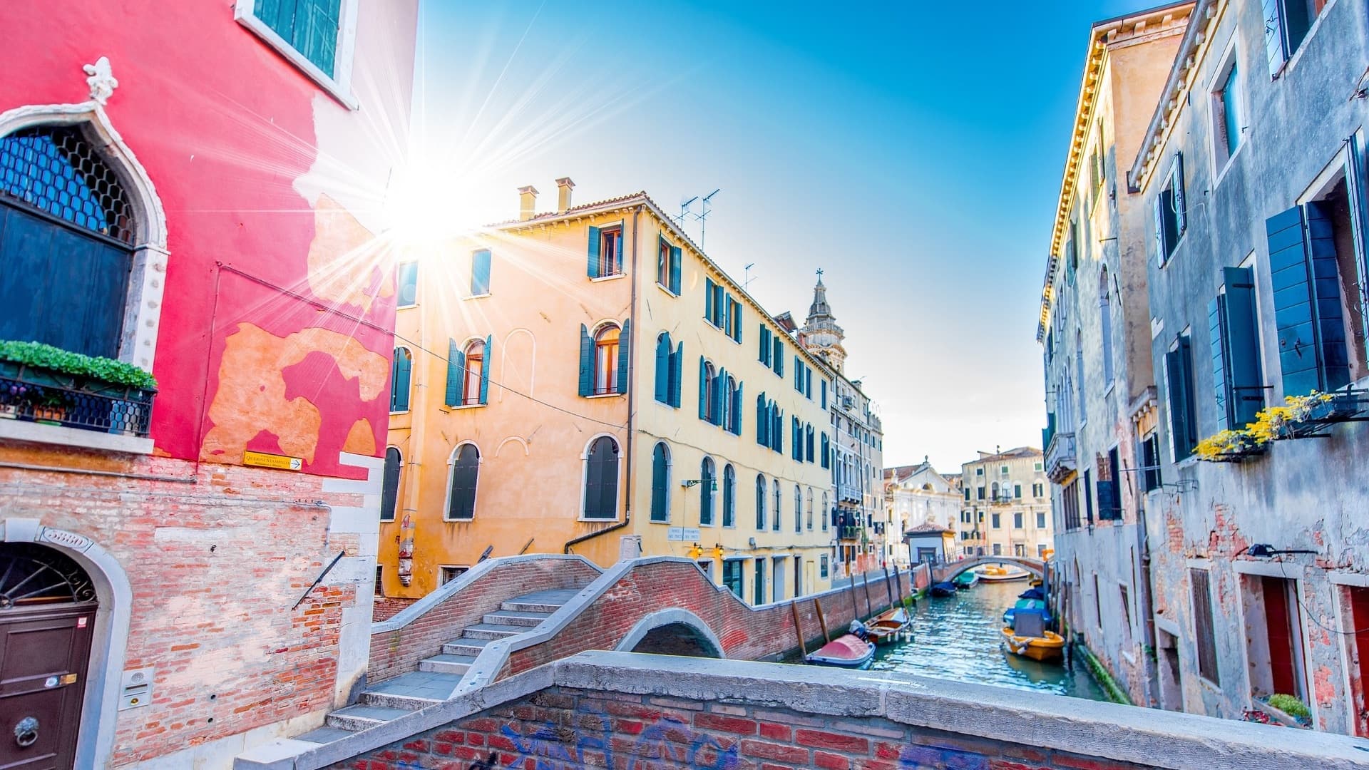 Secret Venice Tour by Beescover: Unseen City Walks