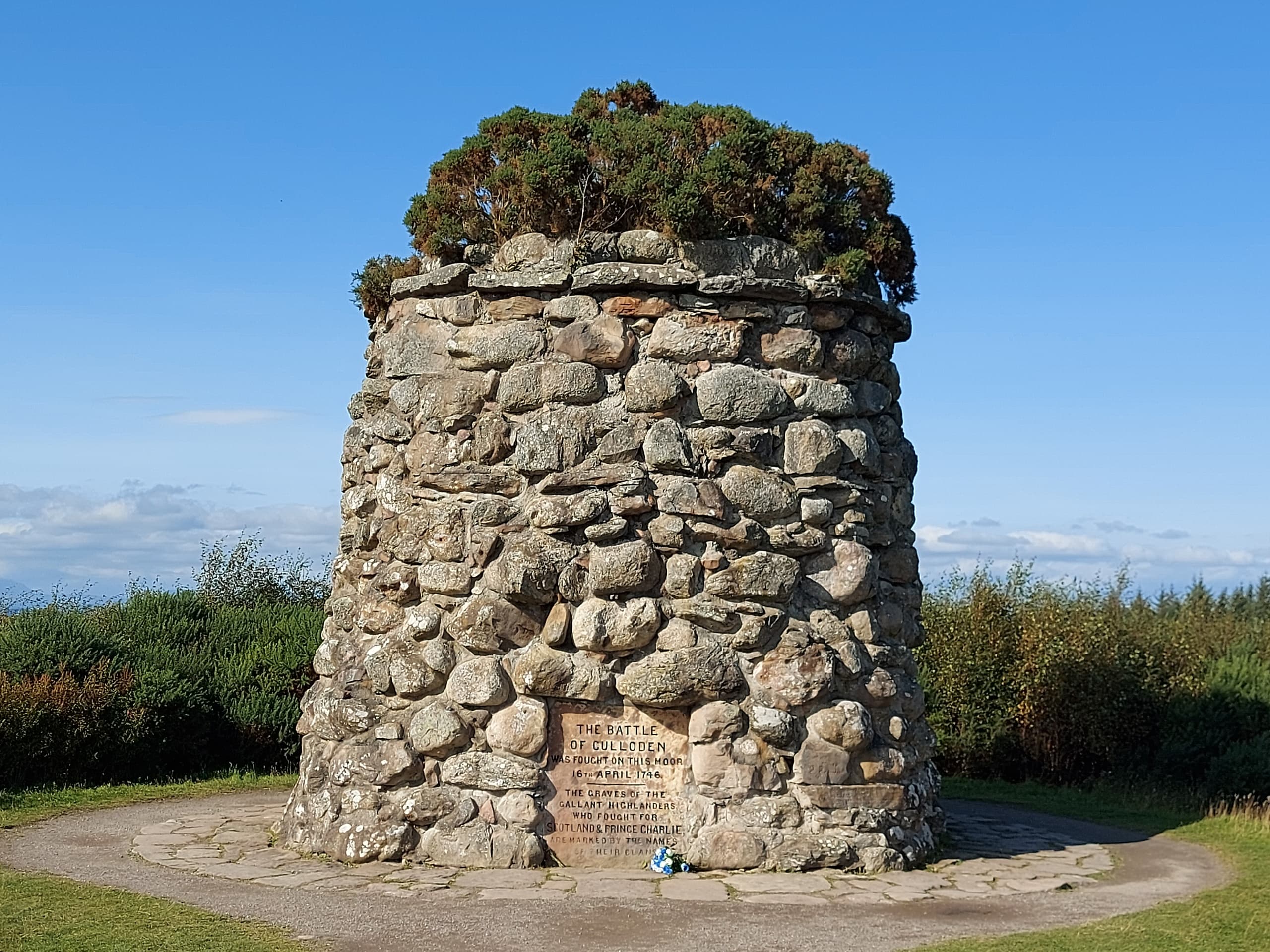 Historical & Natural Sights Tour in Inverness-shire by Moray Tours