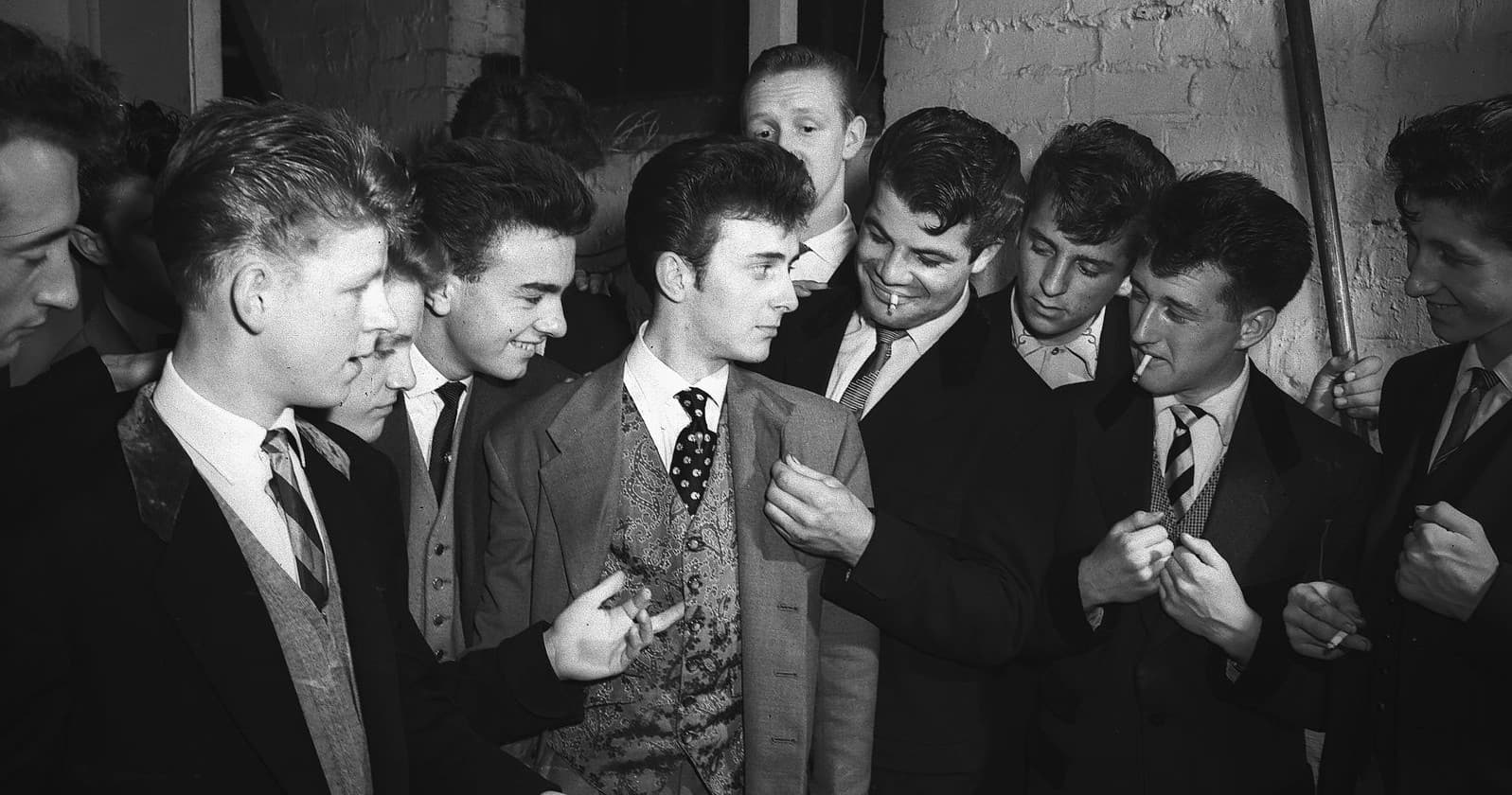 Men's Fashion History Tour with Fashion Tours London