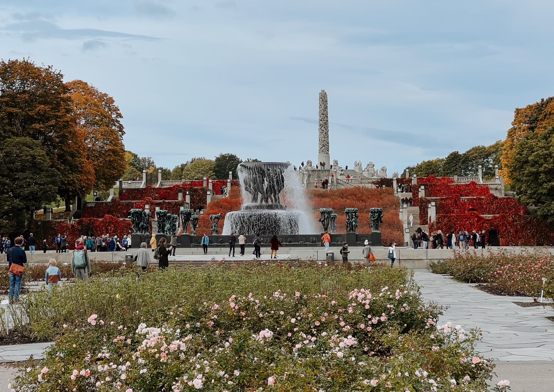 Walk the Royal Palace Gardens and Vigeland Park: Oslo’s Sculpted Green Heart