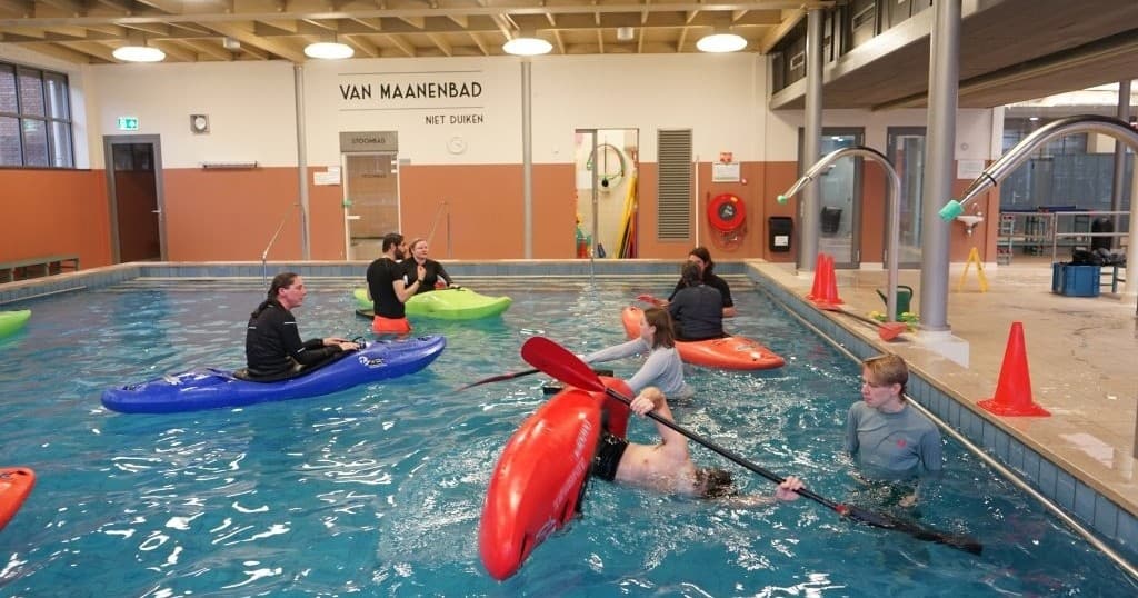 Master Kayak Eskimo Rolls with Europagaai in Heerenveen