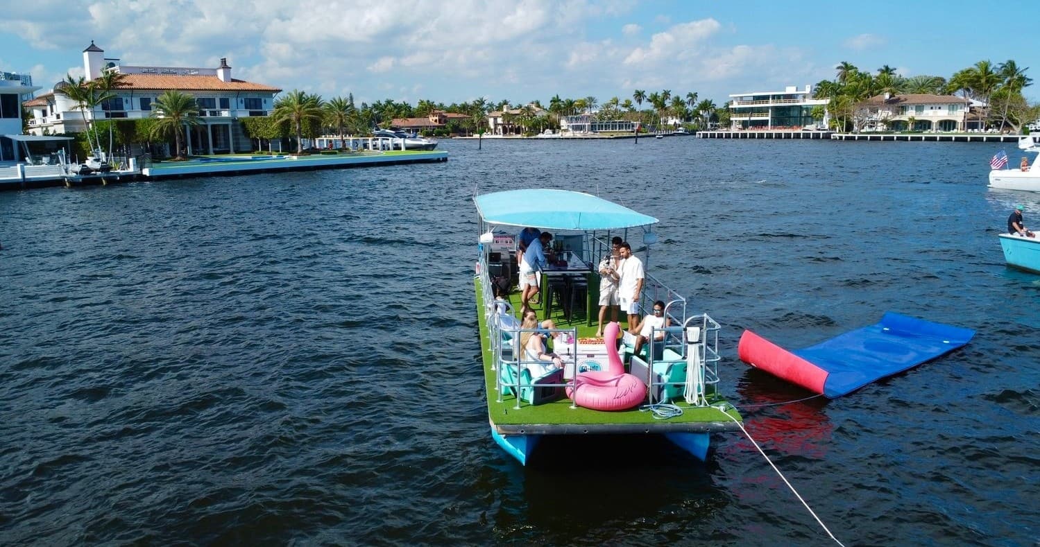 Kustom Charters fleet