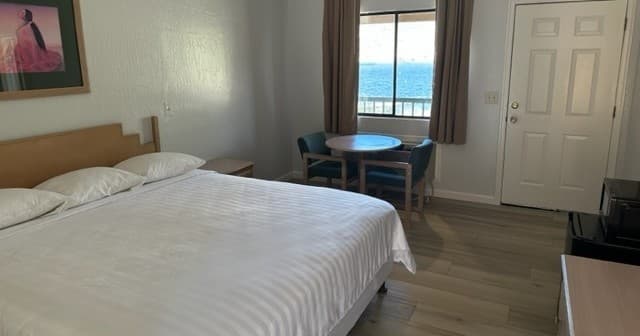 Lakeside Retreat at Apache Lake Marina & Resort