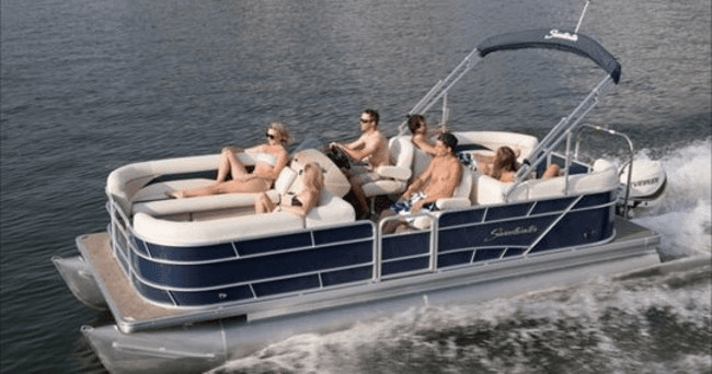 Hourly Pontoon Boat Rentals in Traverse City, Michigan