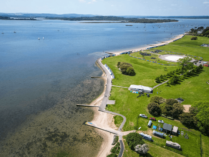 Paddling Poole Harbour: 3-Hour Guided Kayak Tour from Hamworthy