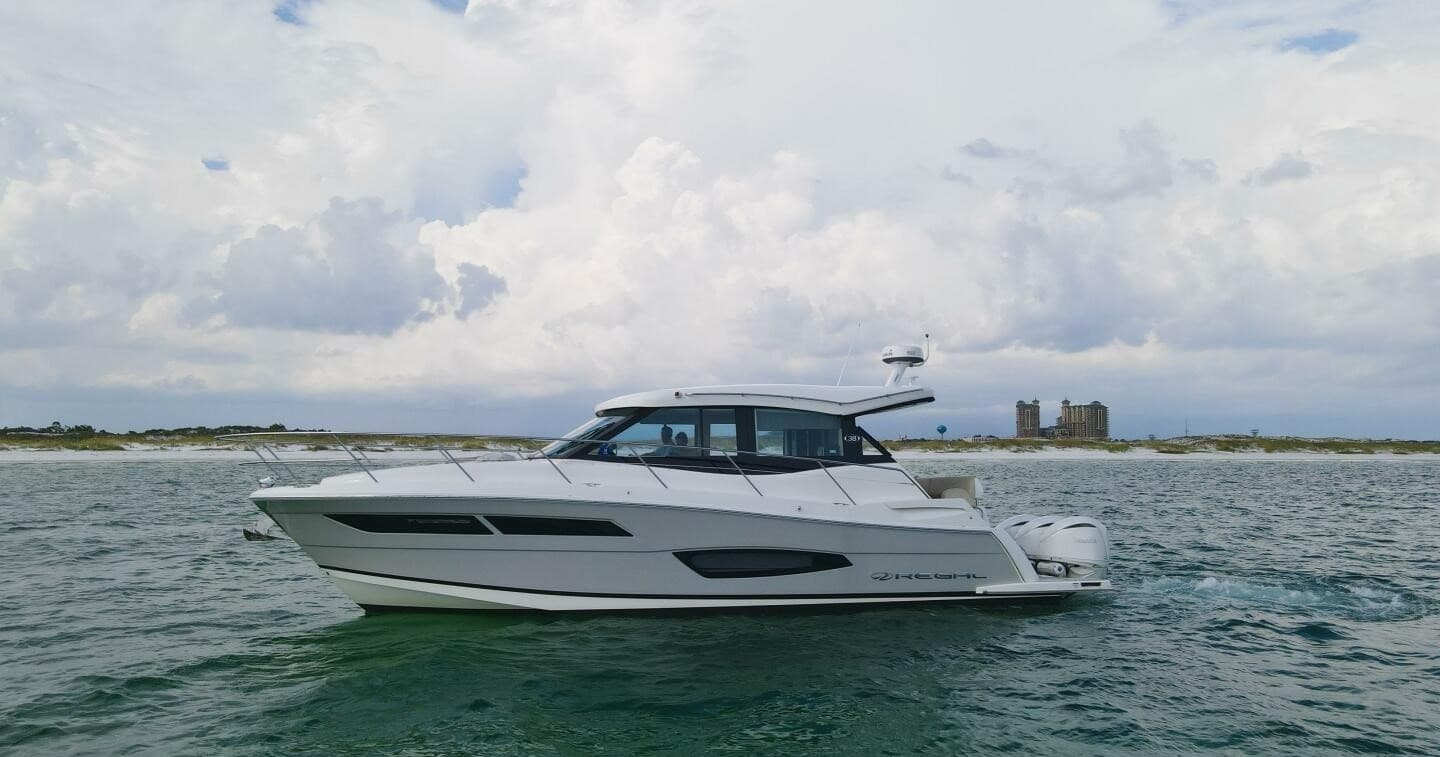 Yacht Cruises with Parrot Head Yachts in Destin