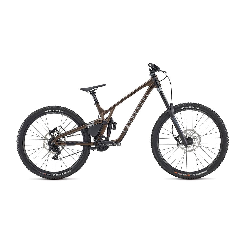 Downhill Biking with Åre Skidsport’s Commencal Supreme