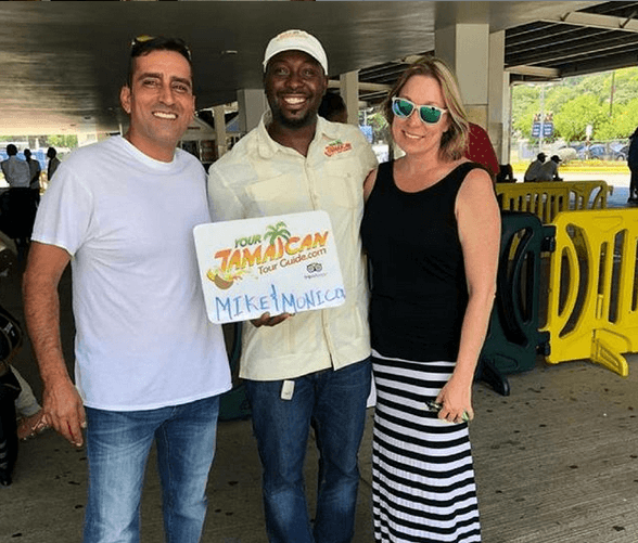 Seamless Airport Transfer with Your Jamaican Tour Guide
