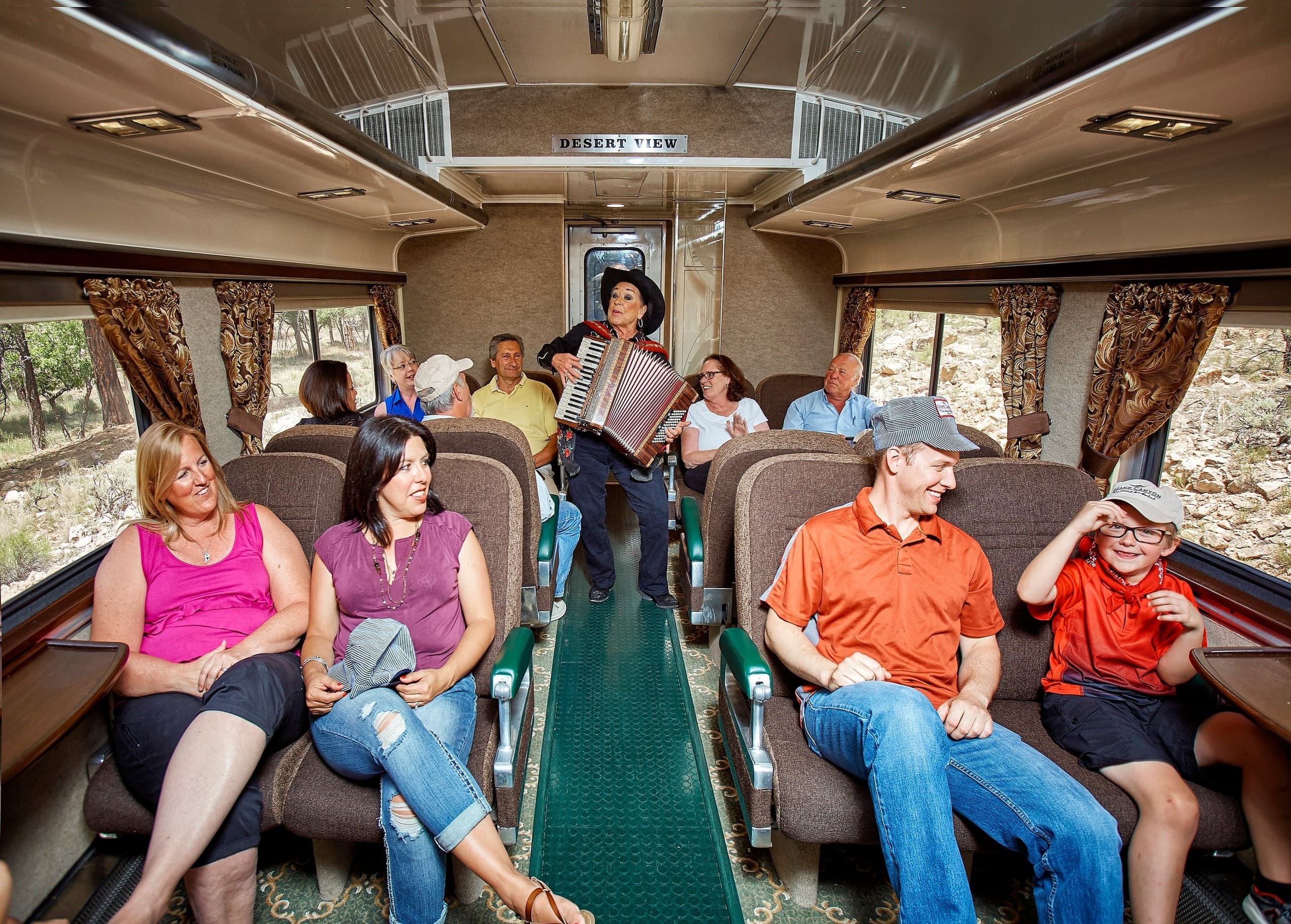 First Class Streamliner: Vintage Grand Canyon Train Ride from Grand Canyon Village photo 1