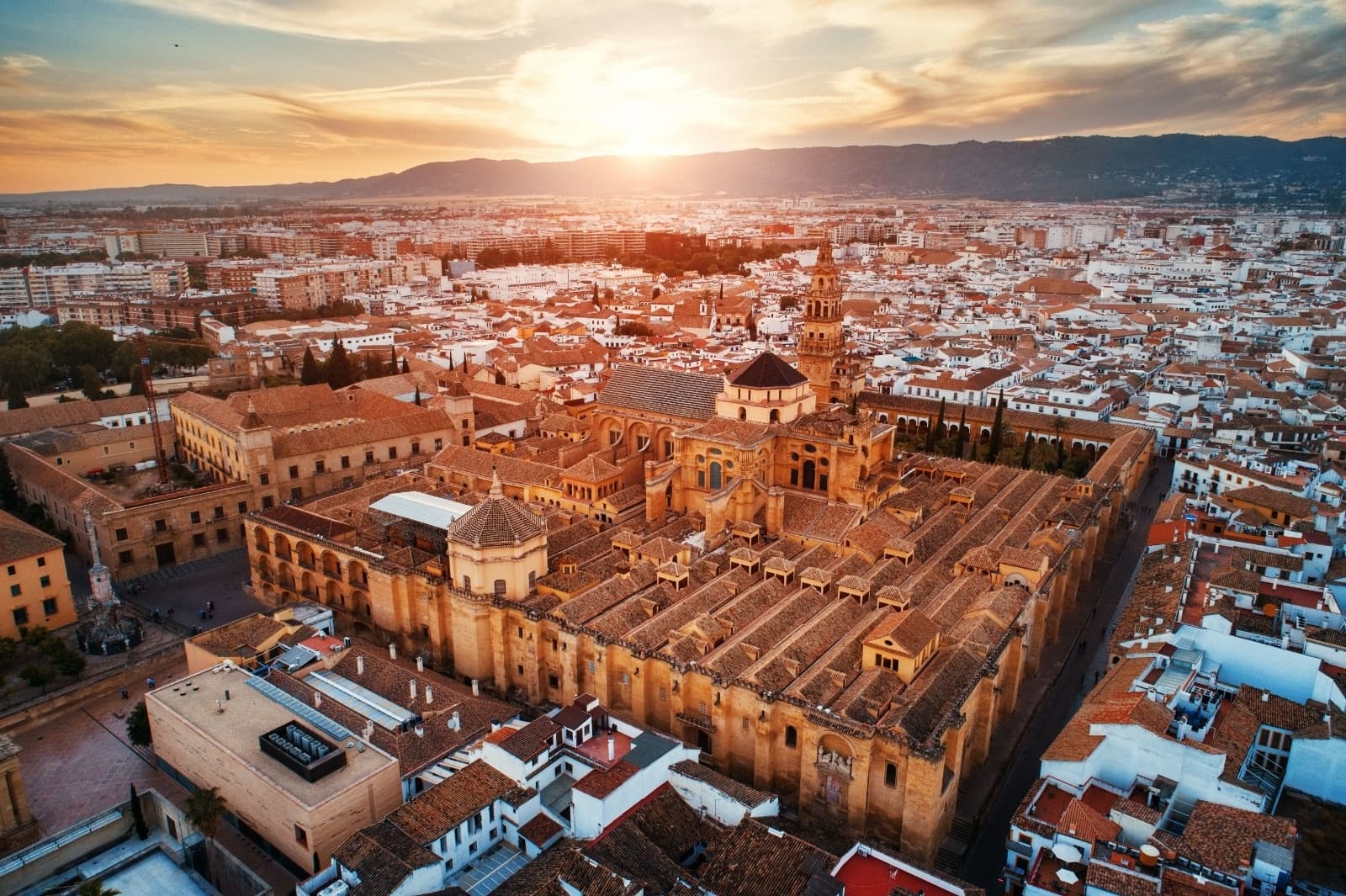 Discover the Mezquita and Judería of Córdoba: A 2.5-Hour Guided Journey Through History and Architecture