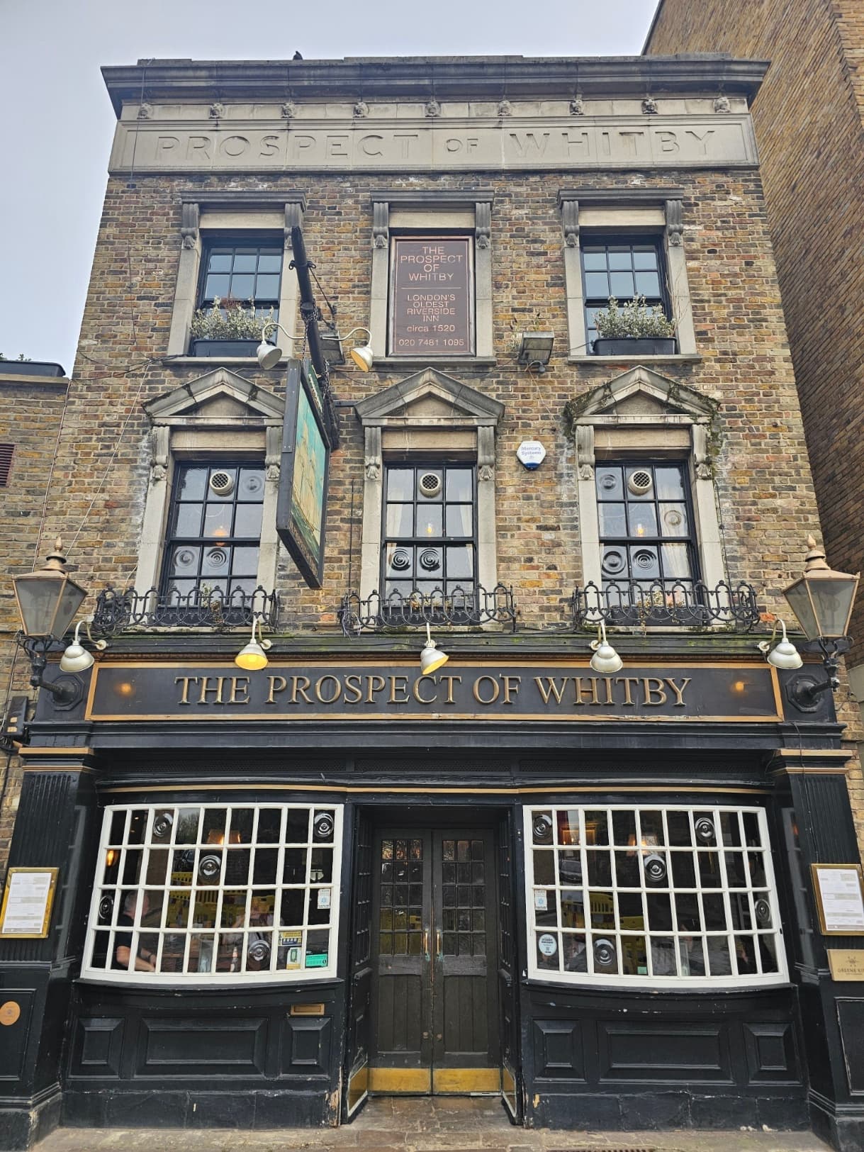 Pilgrims and Pirates: Private Pub Walk Through London’s Docklands