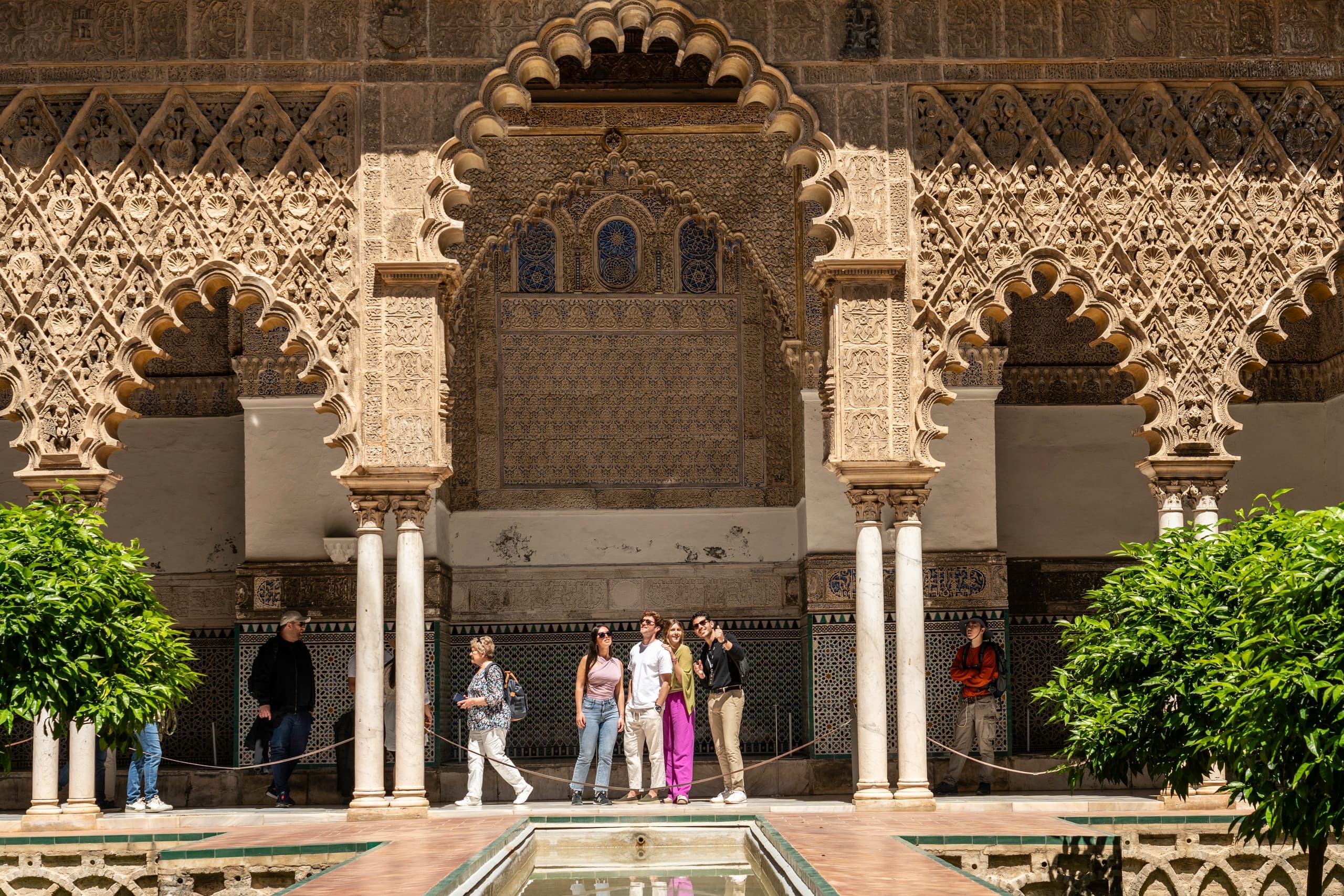 Game of Thrones Tour & City Walk with World Experience