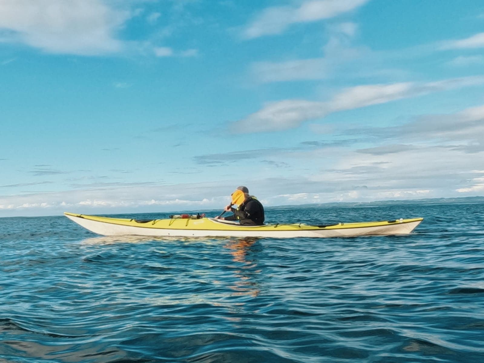 Half-Day Single Kayak Rental on Kullaberg: Paddle Arild’s Coastal Cliffs photo 2
