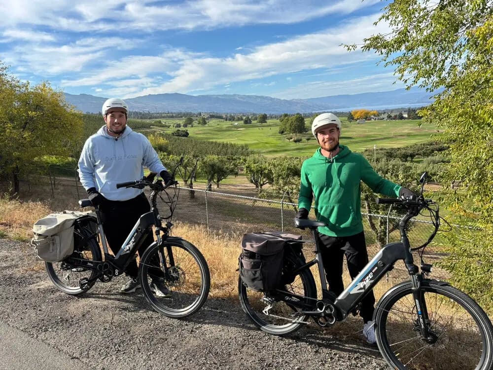 E-Bike Rentals in Naramata: Lakefront and Vineyard Tours on Okanagan Lake