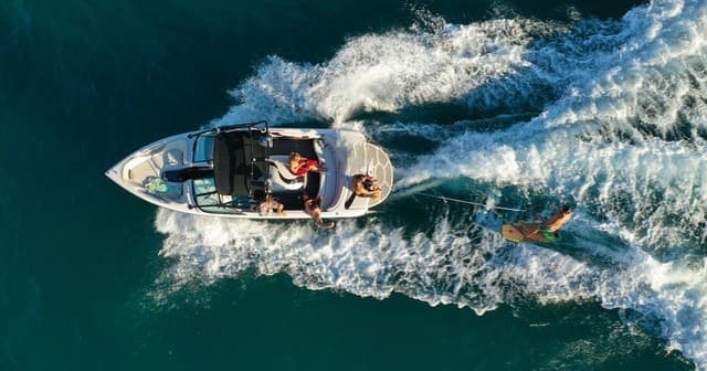 Wake Boat Rental Adventures at Bear Lake, Utah