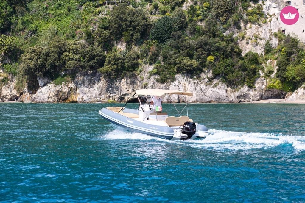 Sunlit Cliffs to Hidden Coves: Shared Amalfi & Positano Boat Tour photo 3