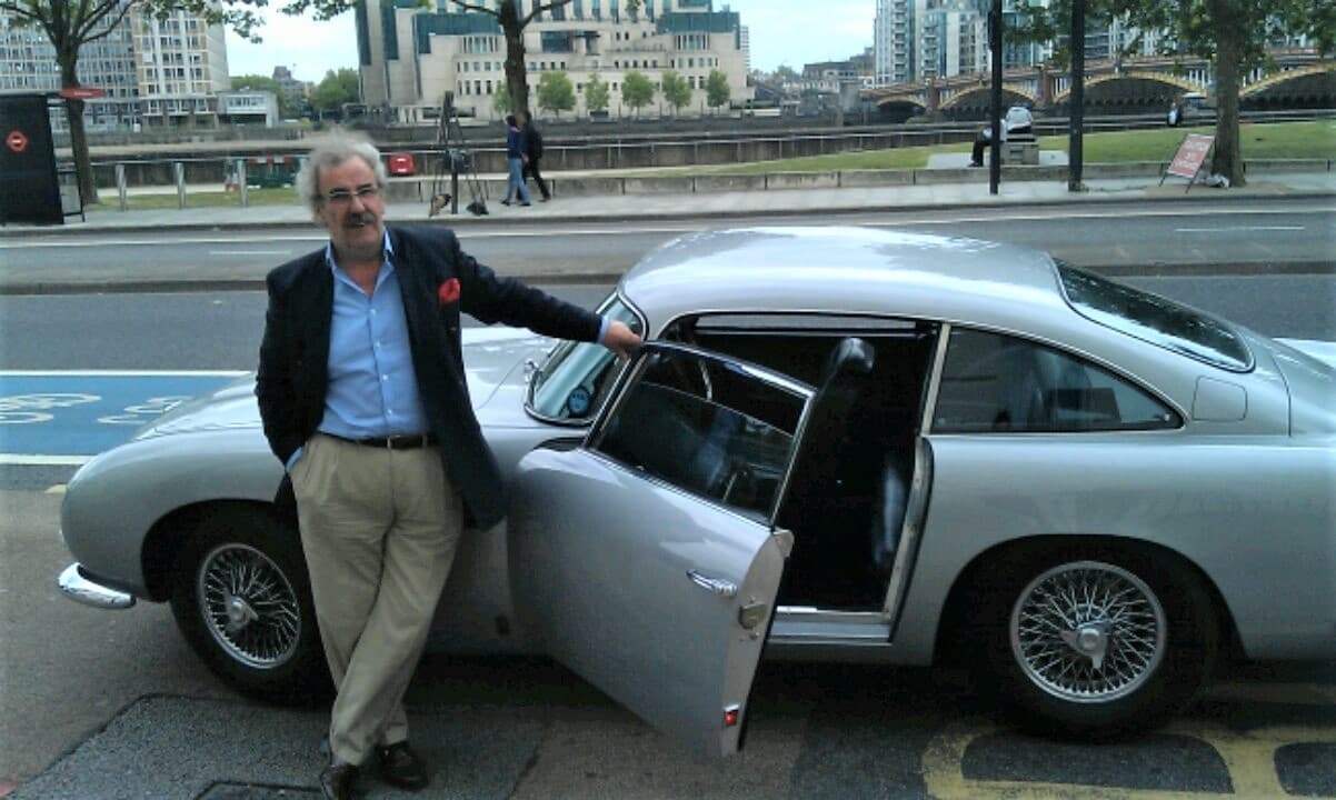 James Bond Film Location Tours in London with Brit Movie Tours