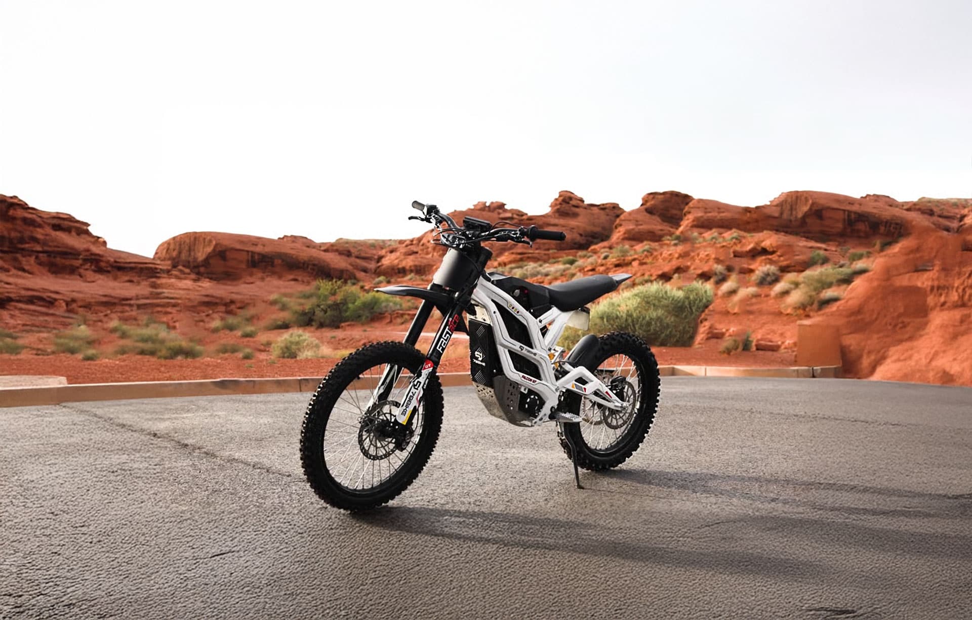 Falcon Pro GT: Electric Dirt Bike Thrills on Leeds Red Rock Trails photo 1