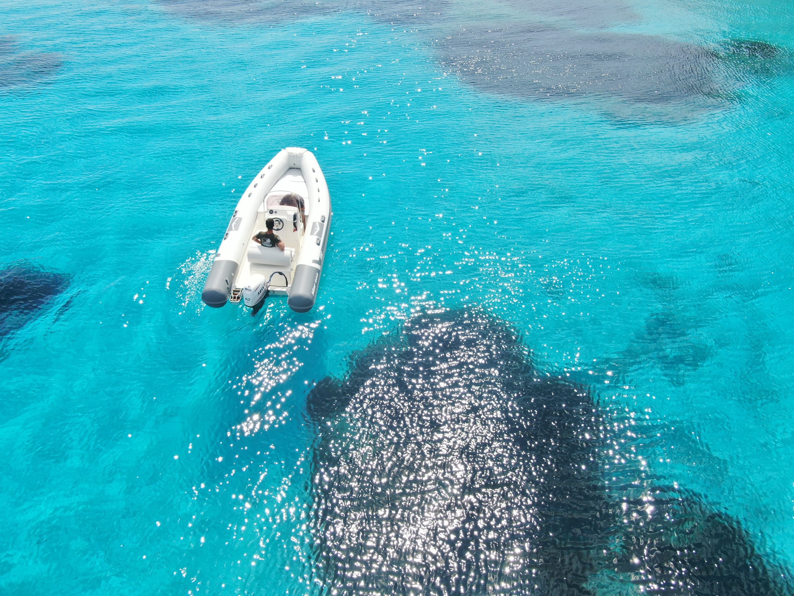 Boat Rental & Self-Guided Sea Trips with Rental Boat Cala Mangiavolpe in La Maddalena