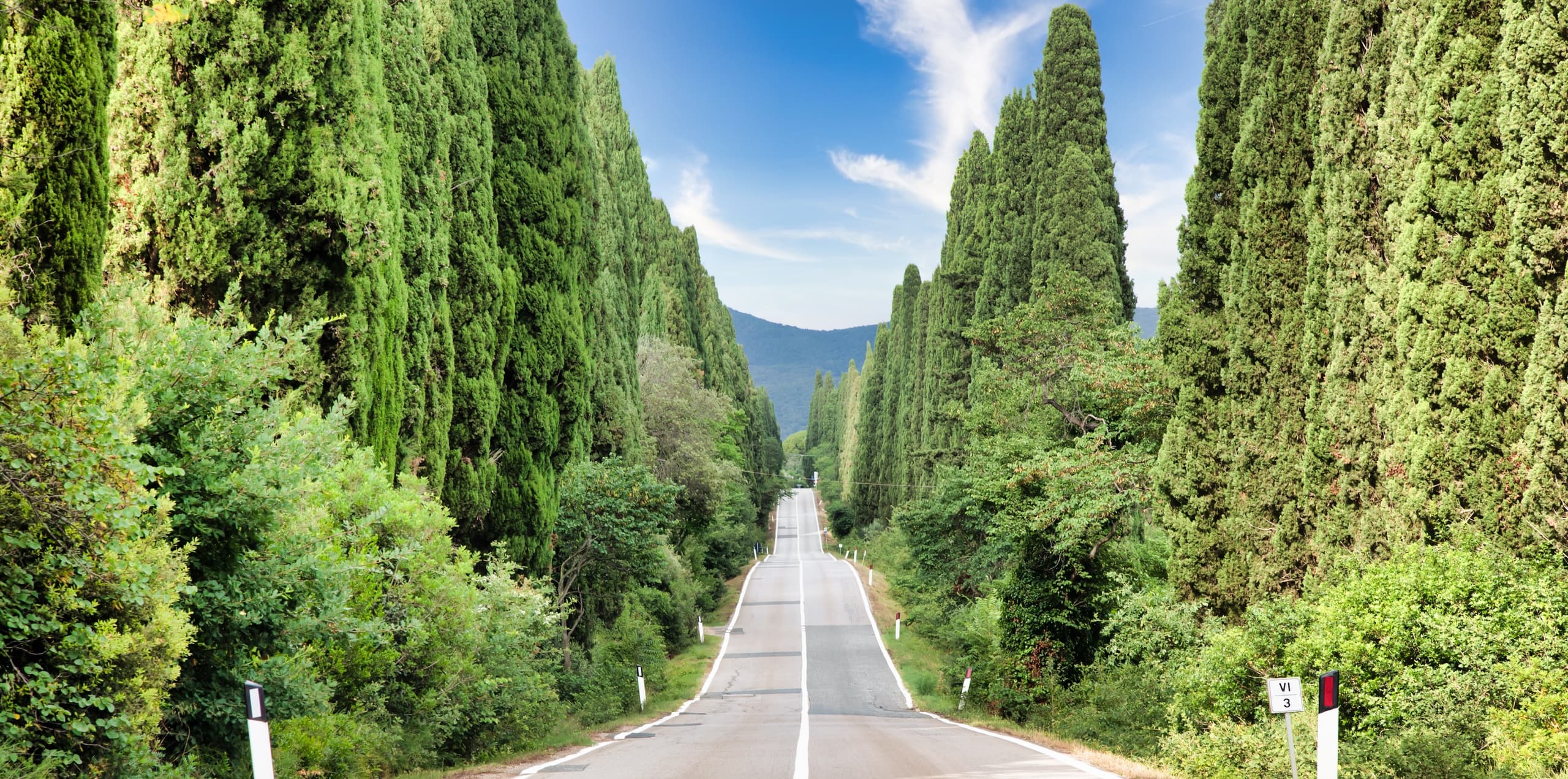 Rome to Tuscany: Private Scenic Transfer with Countryside Stop