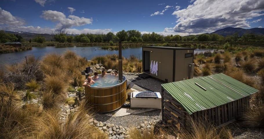 Relaxing Hot Tub & Sauna Experience with Omarama Business