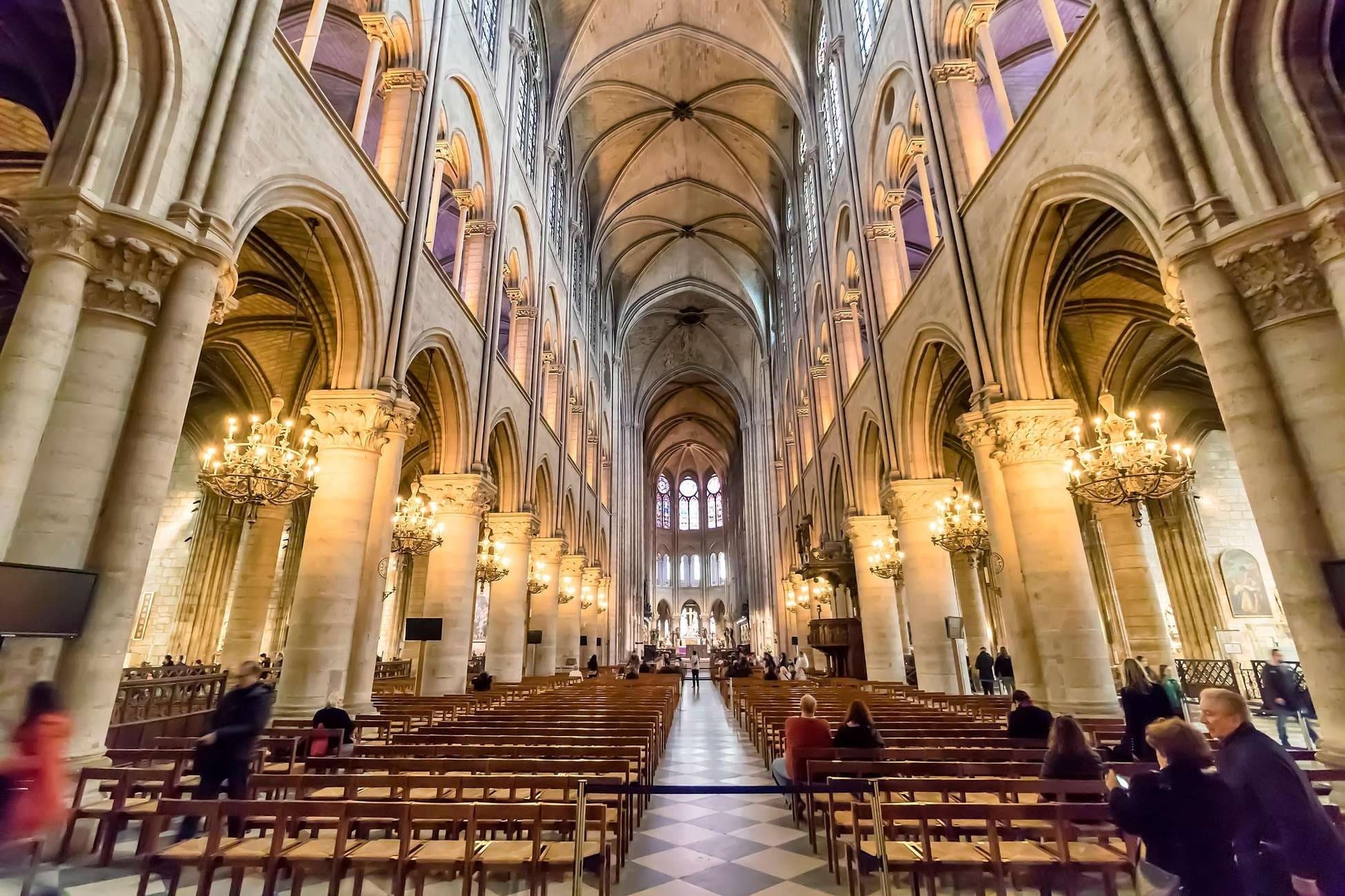 Guided Notre-Dame Exterior Tour & Treasury Entry — Paris Cathedral History Walk